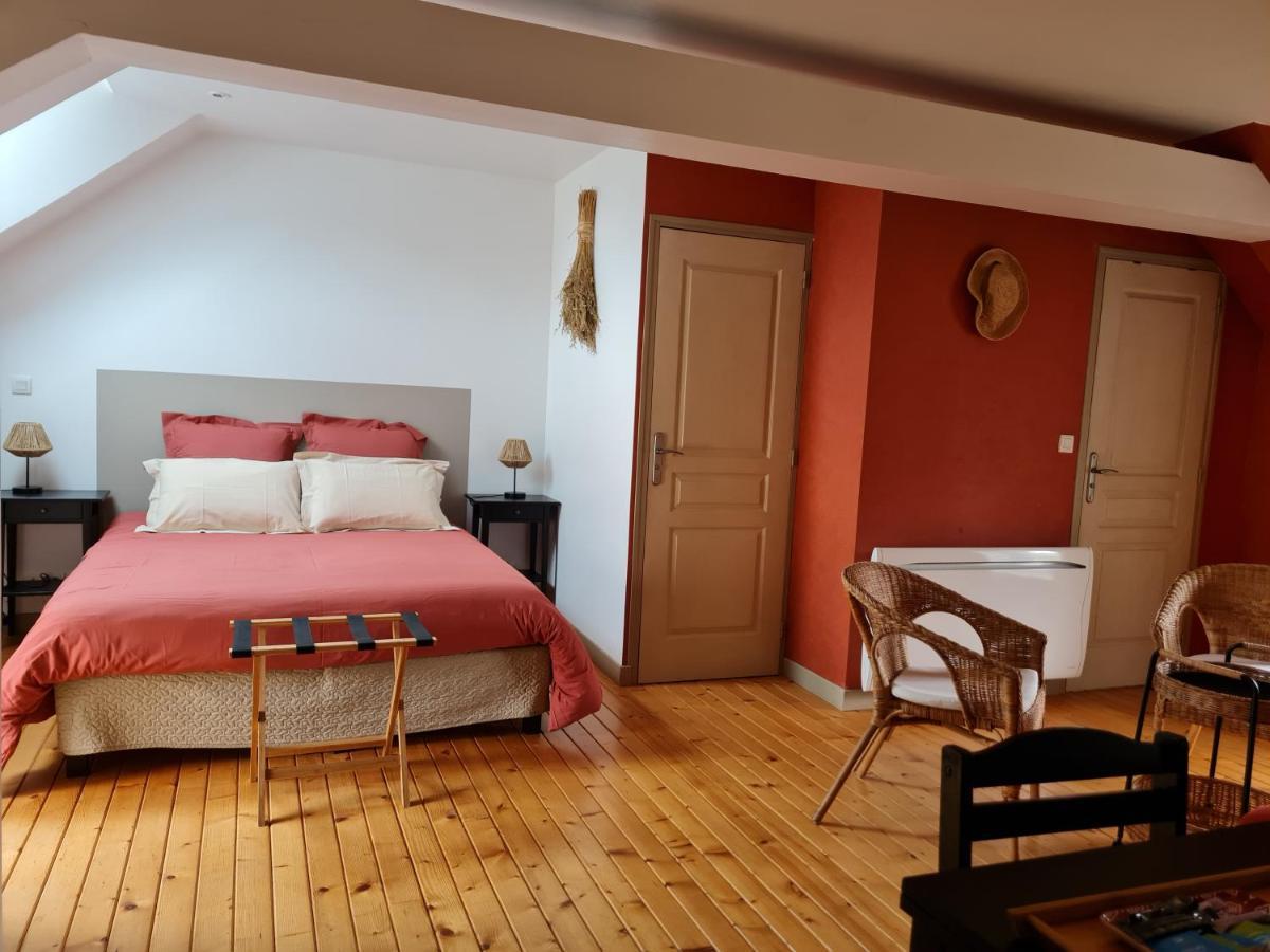 Domaine De La Cour Vautier Bed & Breakfast Mandeville-en-Bessin Екстериор снимка