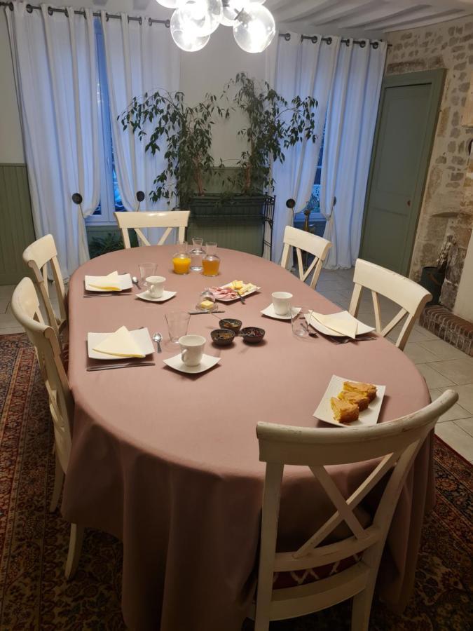 Domaine De La Cour Vautier Bed & Breakfast Mandeville-en-Bessin Екстериор снимка