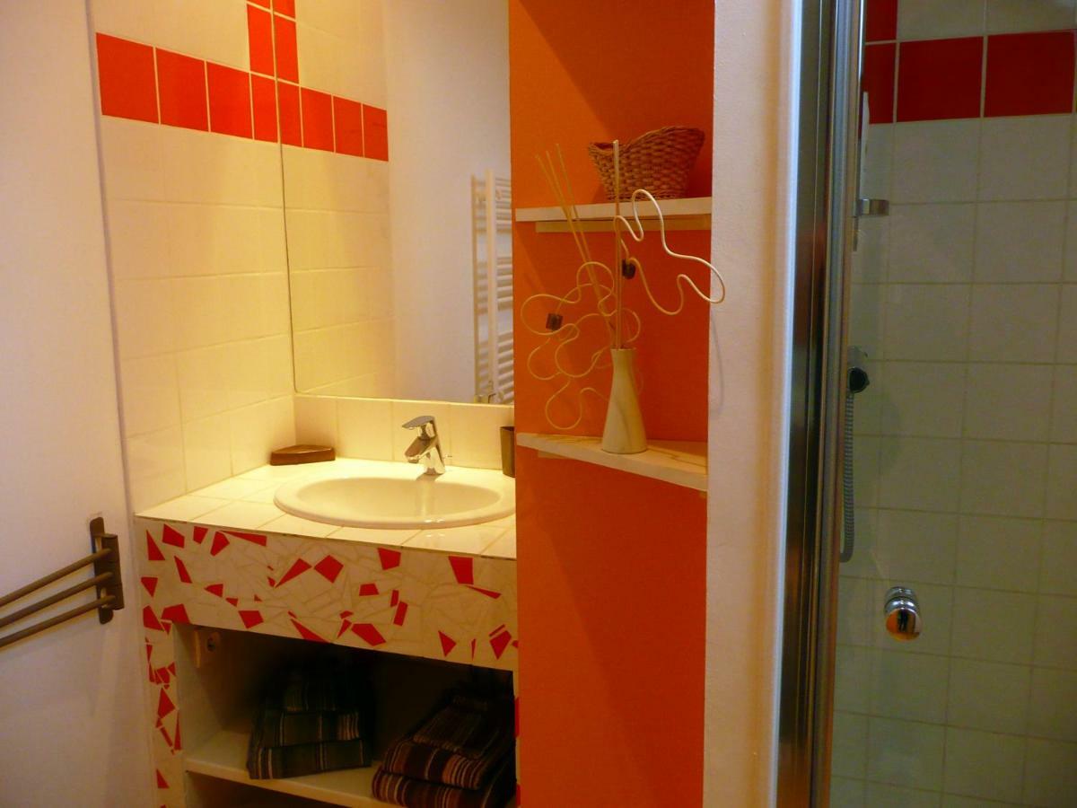Domaine De La Cour Vautier Bed & Breakfast Mandeville-en-Bessin Екстериор снимка